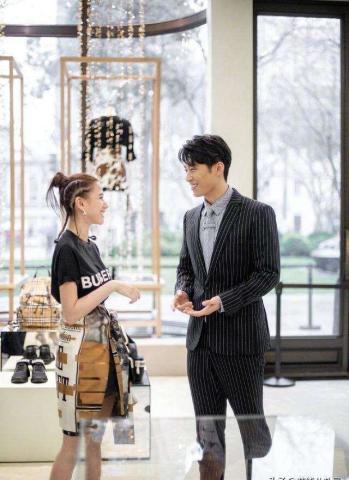 窦骁何超莲最新爆料,揭秘恋爱日常细节  第1张